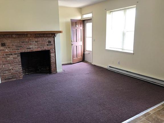 Back entrance to livingroom