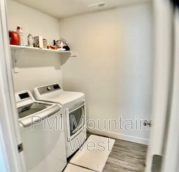 707 S Miller Ave — Photo 29