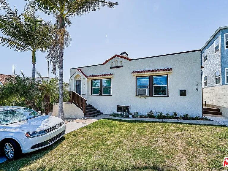 1329 S Tremaine Ave — Photo 30