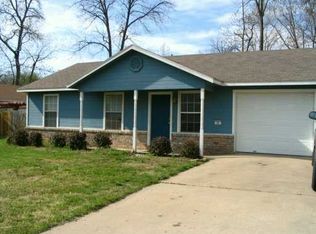 24 Rob St, Farmington, AR 72730