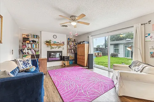 2306 Barton Skyway Photo 1
