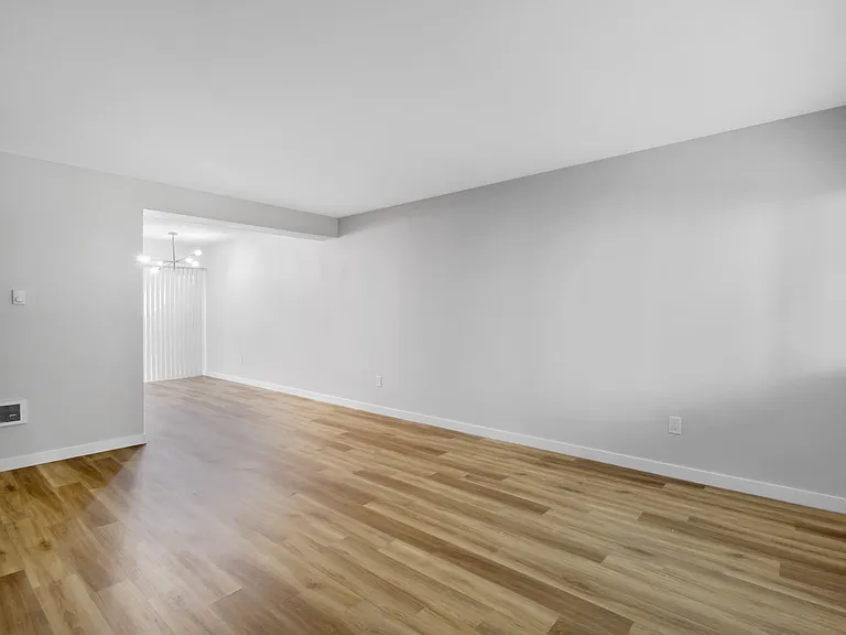 3650 Newton — Photo 16