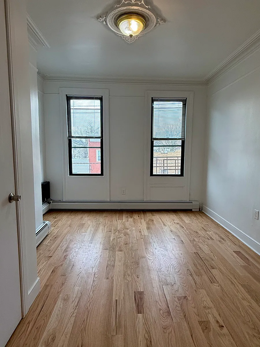 Building Photo - 409 Palisade Ave #8