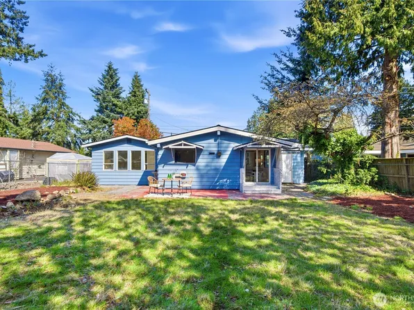 527 N 200th Street, Shoreline, WA 98133