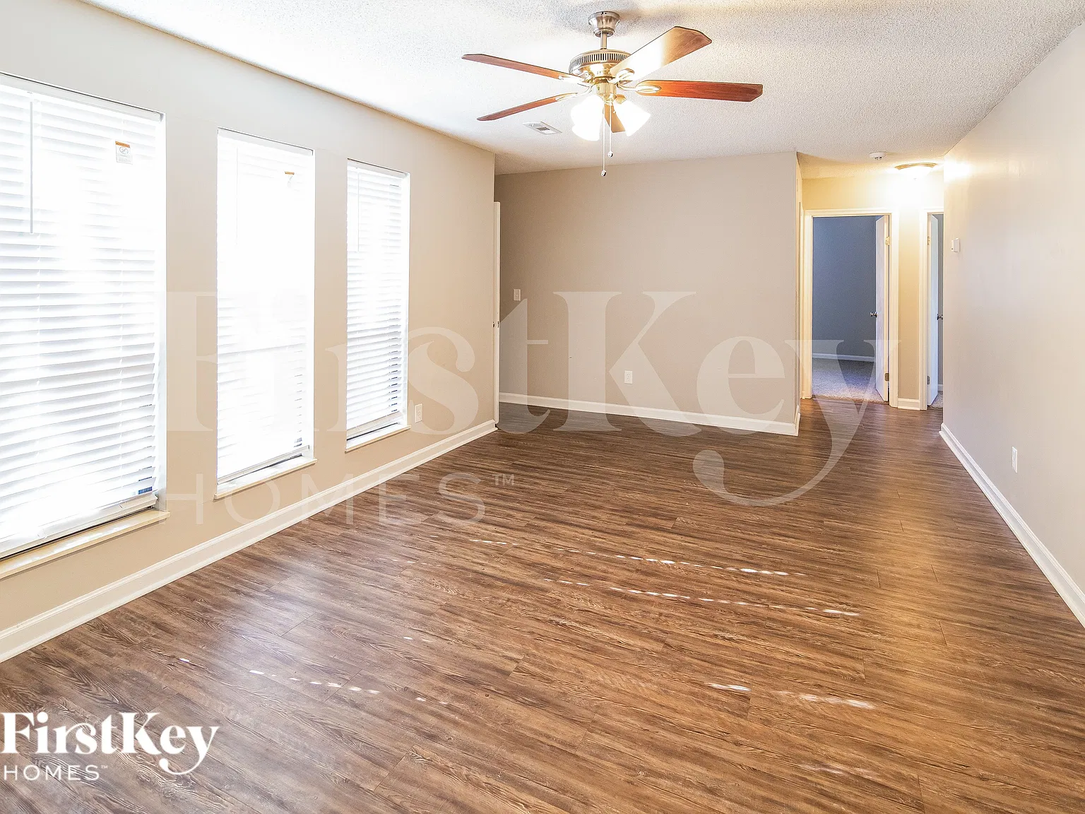 4 bed, 2.0 bath, 2325 sqft, $2,485 — Photo 3