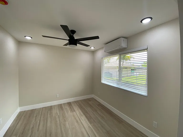 16-2115 Emerald Dr — Photo 19