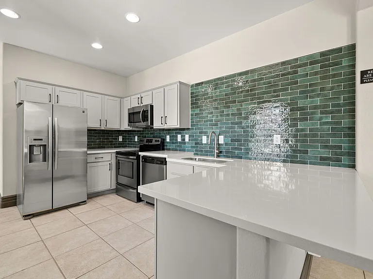 Canyon Vista — Photo 6
