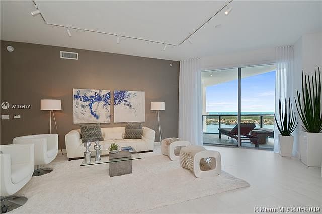 1st image of 17301 Biscayne Blvd #Lph-3