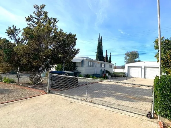 58 Bond Dr, Perris, CA 92570