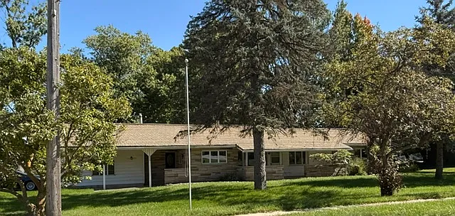 1301 S Main St #1