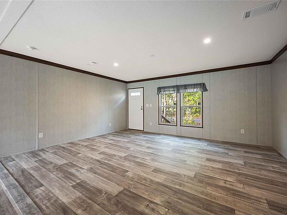 4th image of 1525 Slash Pine Rd