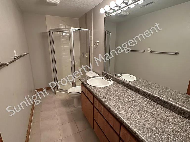 2940 Rimrock Rd #2 — Photo 19
