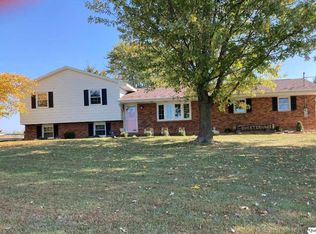 1216 E 1500th St, Quincy, IL 62305