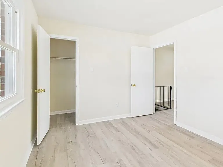 800 Arlington Rd — Photo 3