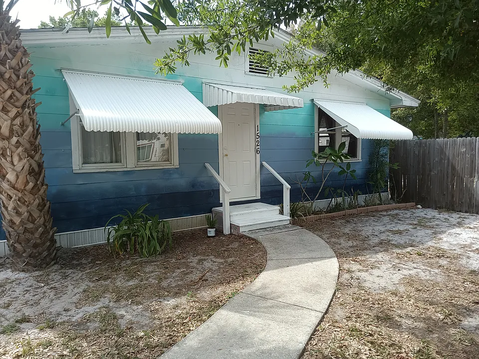 1526 Tilley Ave