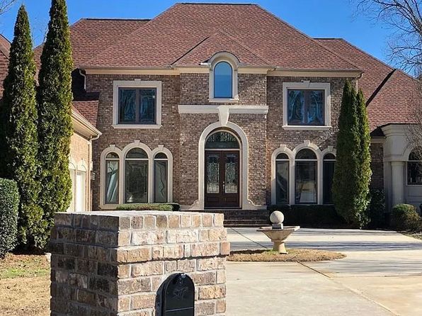 545 New Haven Ct SW
