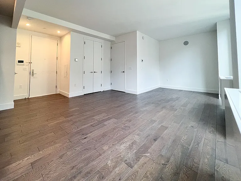 145 Madison Ave #18A — Photo 8