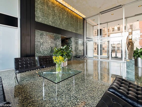 3rd image of 900 N Lake Shore Dr APT 706