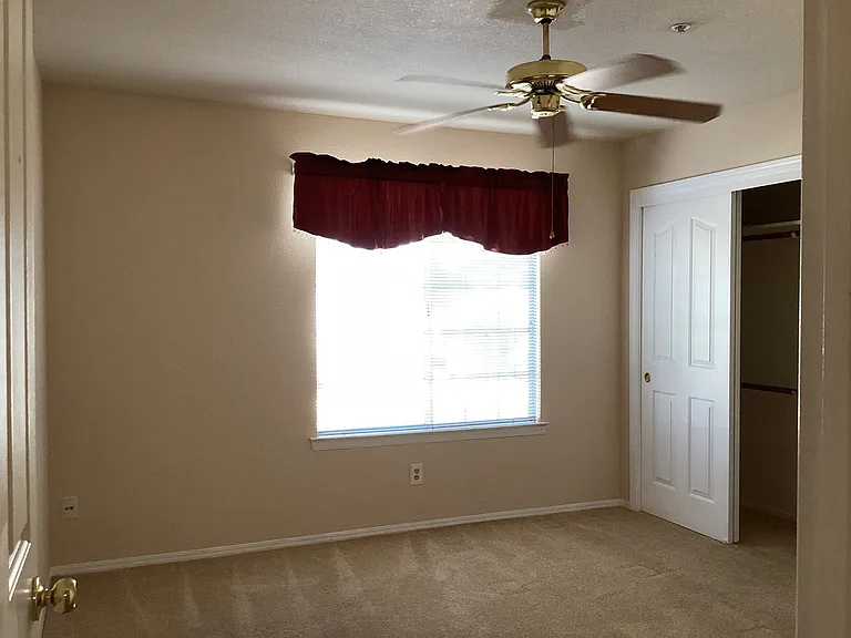 6589 N Maroa Ave #114 — Photo 18