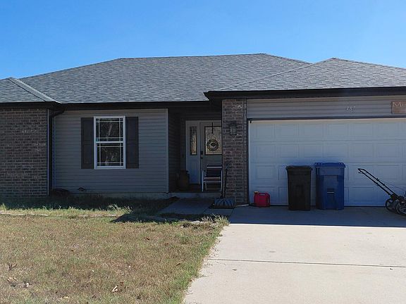 2nd image of 487 Amber Avenue