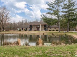 7997 Giant City Rd, Carbondale, IL 62902