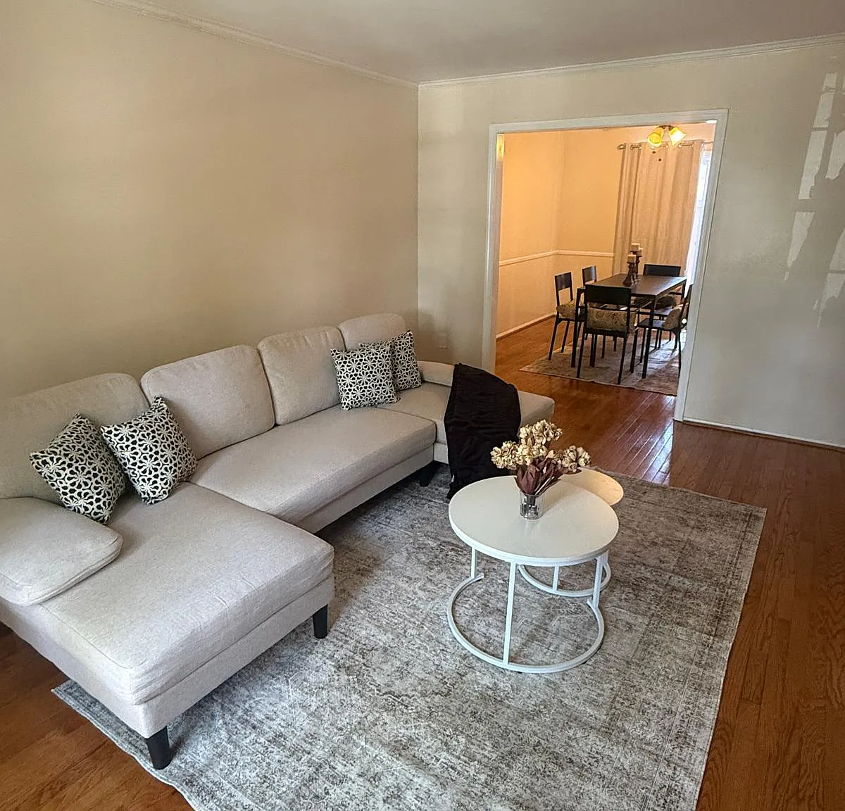4 bed, 2800 sqft, $950 — Photo 4