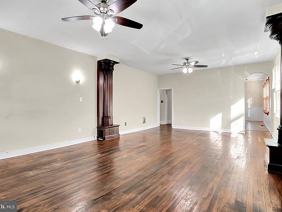 4th image of 212 W Wilson Blvd