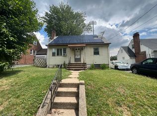 716 Lindegar St, Linden, NJ 07036