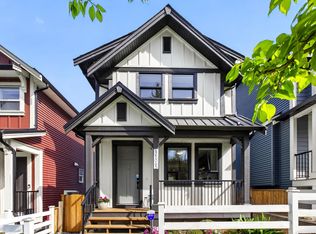25065 112th Ave, Maple Ridge, BC V2W1H6
