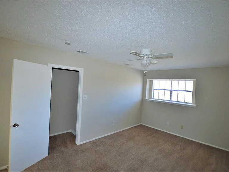 3517 Rollingway Cv #B — Photo 8
