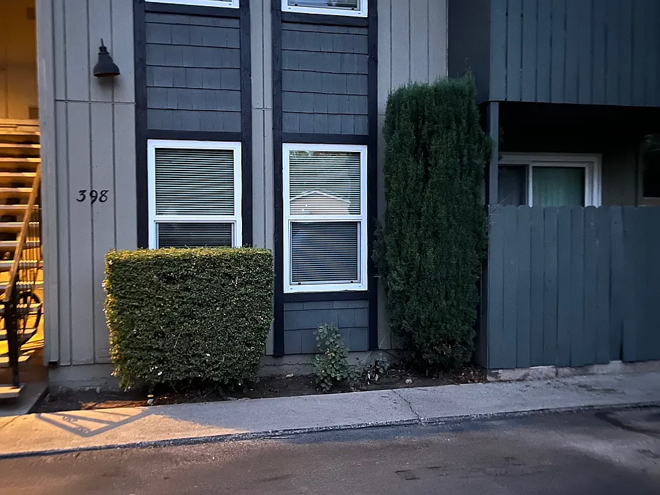 398 White Ave #3