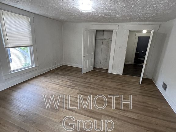 4th image of 618 E Pike St #3