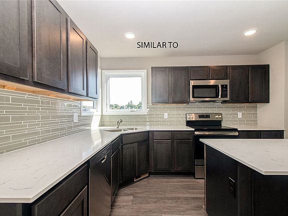4th image of 2653 21st St SW #5DNJ0E