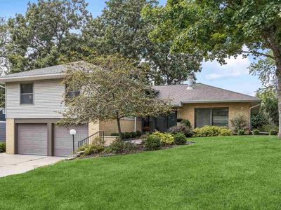 317 Windsor Dr, Iowa City, IA, 52245