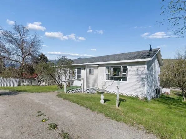 112 6th Ave E, Eureka, MT 59917