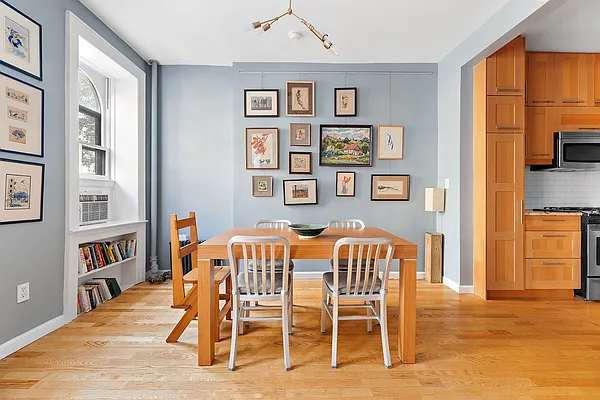 Sold by Compass | media 2