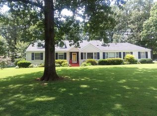 206 E Hills Ter, Dickson, TN 37055