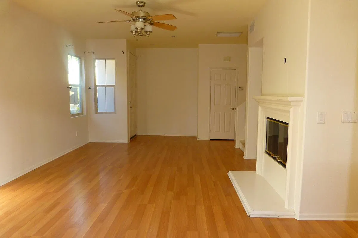 2 bed, 2.5 bath, 1210 sqft, $3,800 — Photo 3