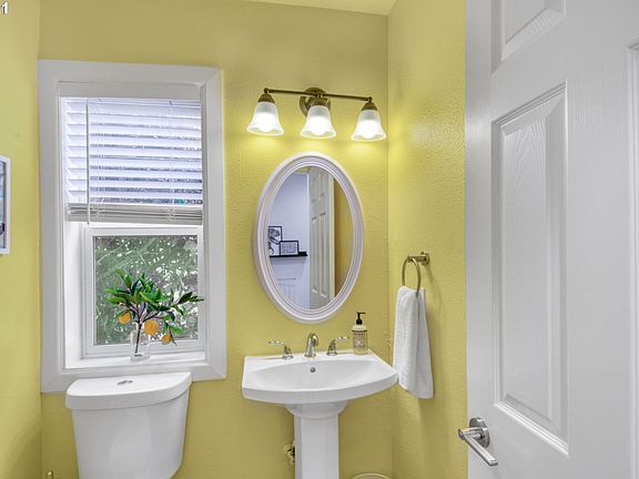 3rd image of 42025 NW Atwater Ct