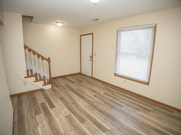 1112 Jefferson St #I — Photo 6