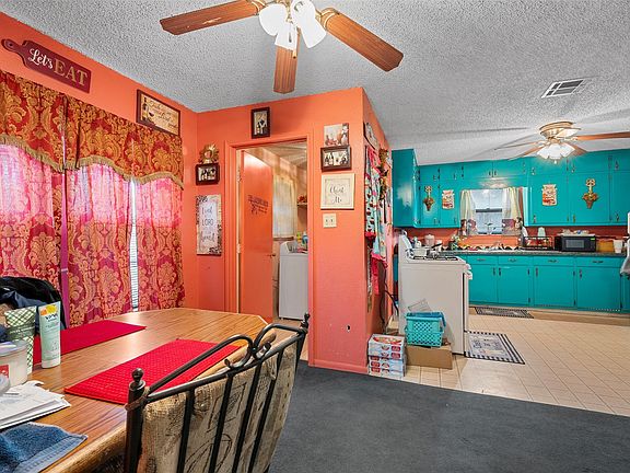 5th image of 416 Capps St