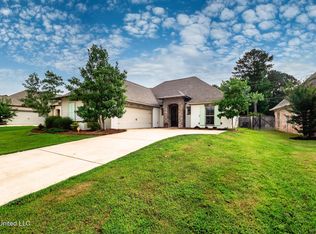 204 Grace Dr, Flowood, MS 39232