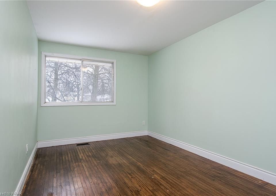 1st image of 77 Dalegrove Dr Room L-3