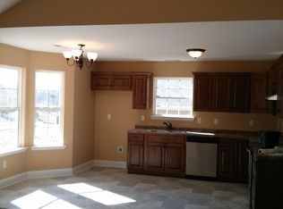 2099 Short Leaf Dr, Soddy Daisy, TN 37379