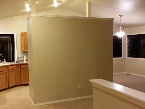Living &dining rooms, kitchen, hall