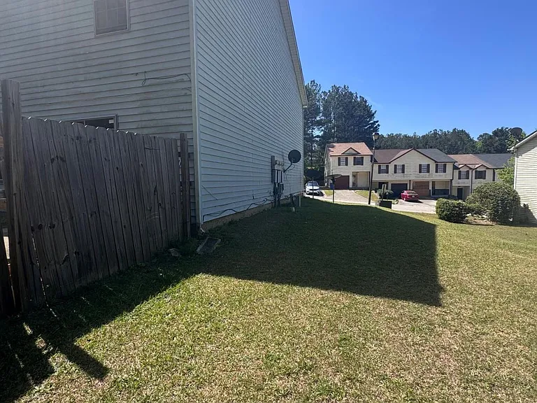 1602 Pine Tree Trl — Photo 18