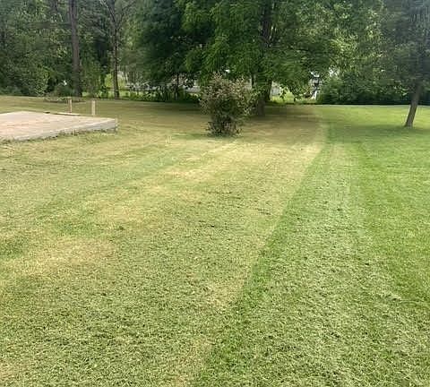 5th image of 102 McCoy Ln