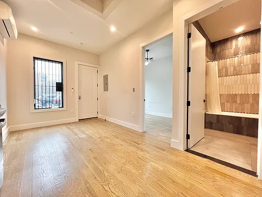 Rented by Doorway NYC, LLC | media 1