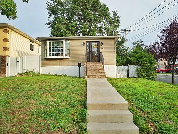 3rd image of 530 Darlington Ave