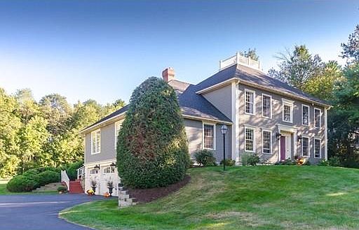 1st image of 8 Rivercrest Dr